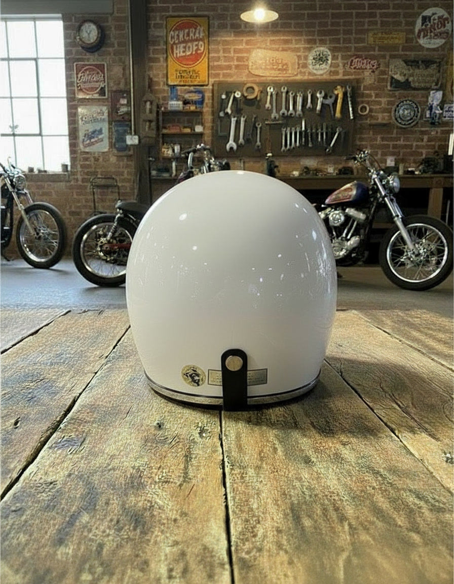 Retro Helmet - White Veil