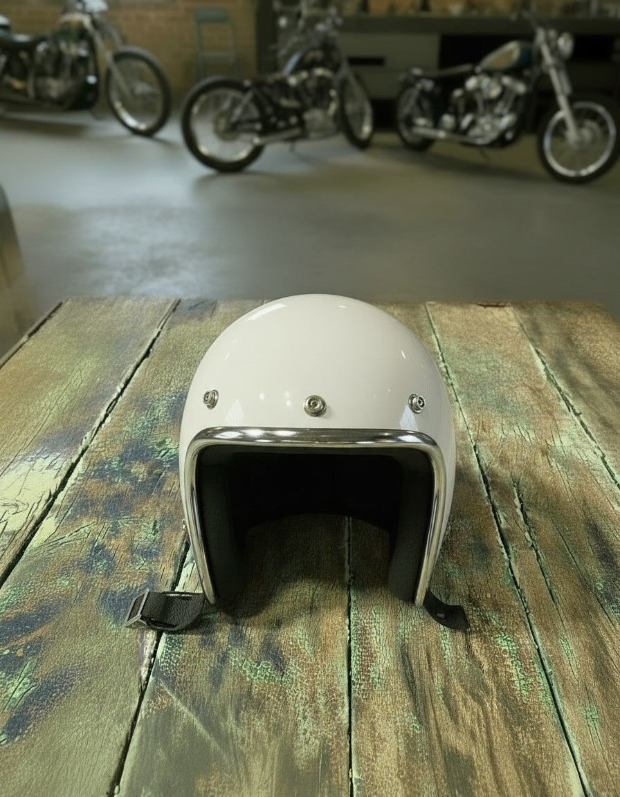 Retro Helmet - White Veil